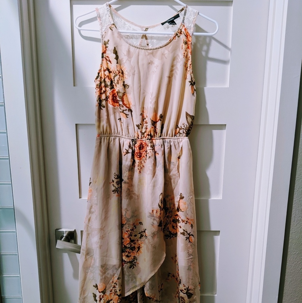 Floral maxi flow dress